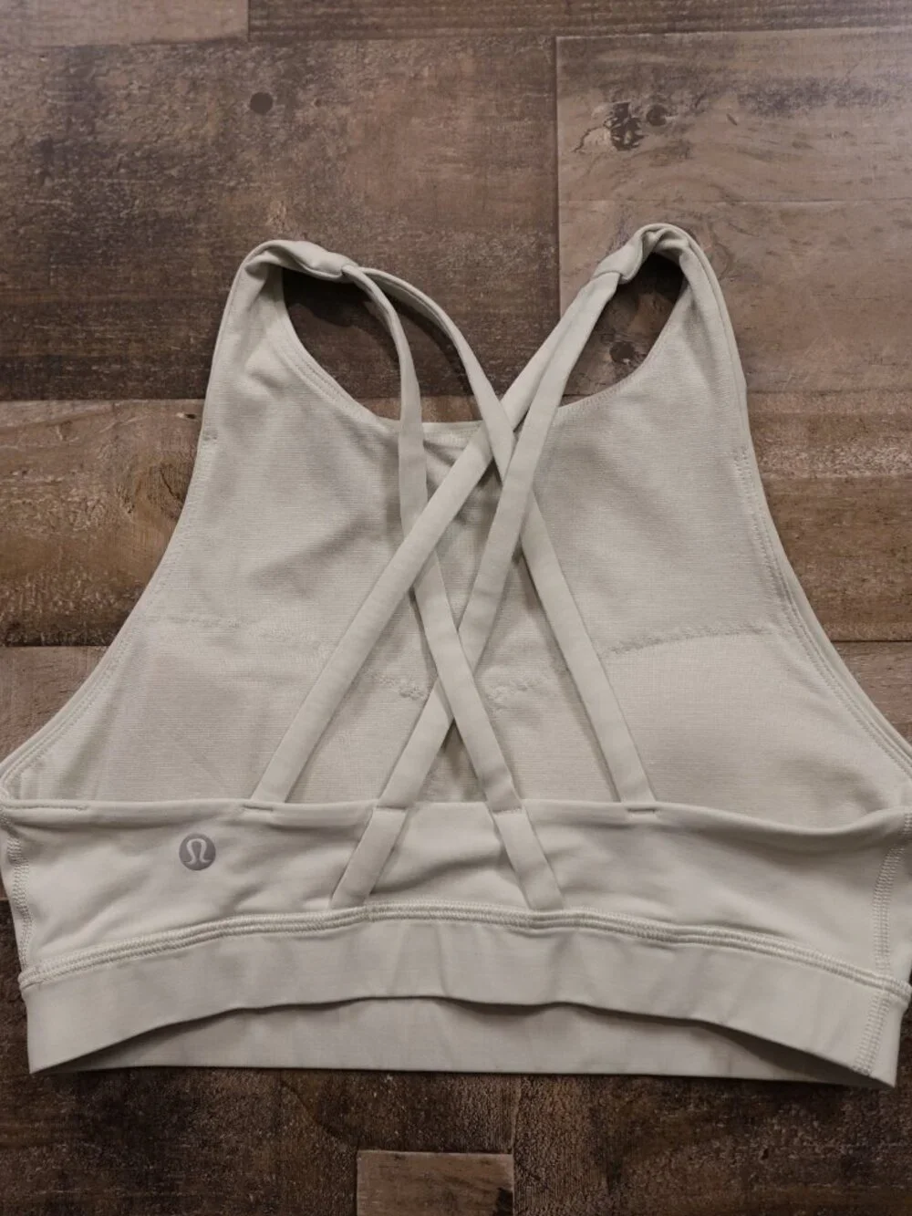 Lululemon Energy High Neck Bra Women's 6 Light Sage Cross Back Peloton